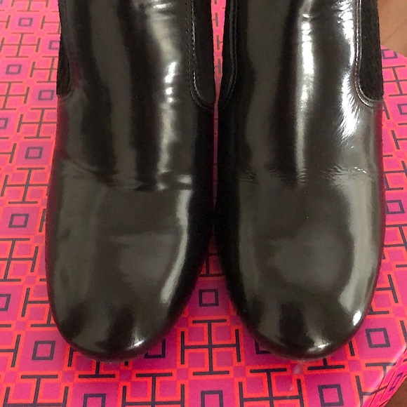 Tory Burch Rowen Bootie - Picture 4 of 8